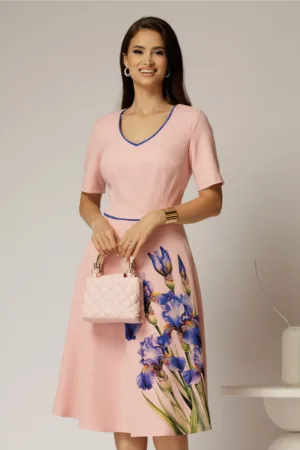 Rochie midi roz clos cu imprimeu indiggo si decolteu in V