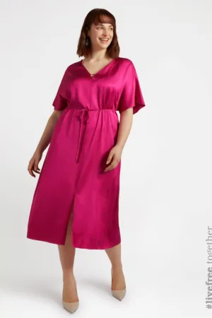 Rochie midi satinata cu slit frontal