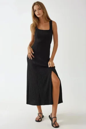 Rochie midi  texturata - guler patrat - neagra - tricot