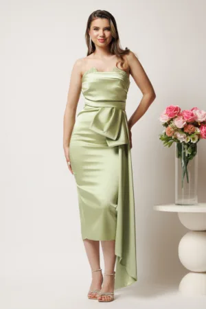 Rochie midi verde conica din tafta cu funda in talie si perle la decolteu