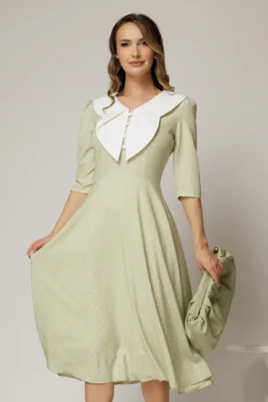 Rochie midi verde fistic cu buline si guler amplu croi clos