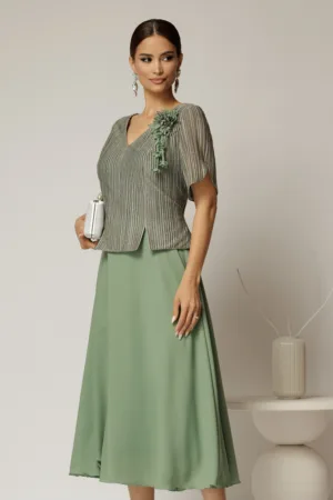Rochie midi verde fistic cu bustul din lurex si decolteu in V