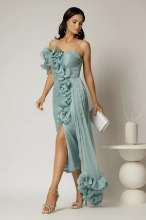 Rochie midi verde mint din voal peliculizat cu croi conic si volanase