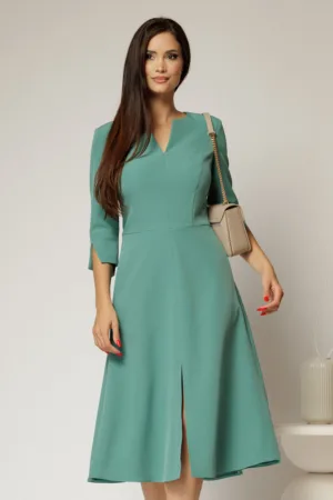 Rochie midi verde turcoaz de zi cu decolteu V si croi clos