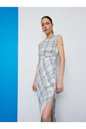 Rochie miid cu slit lateral