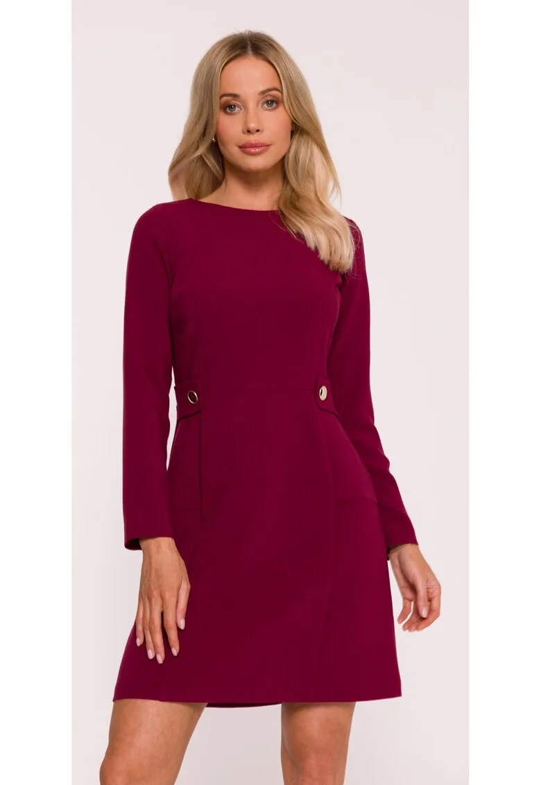 Rochie mini S419 Bordeaux maneci lungi - decolteu rotund - bretele decorative in talie cu nasturi aurii - - material neted cu finisaj moale - inchidere cu fermoar la spate