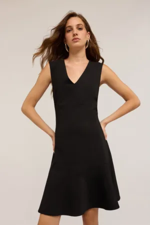 Rochie mini cu croiala in A si decolteu in V