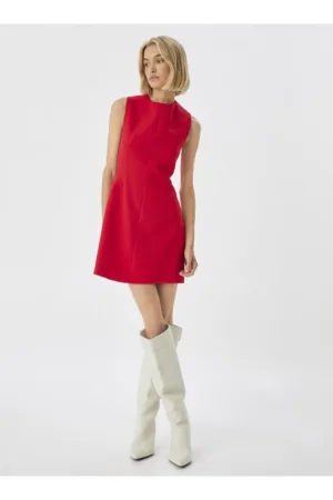 Rochie mini cu croiala in A si fara maneci