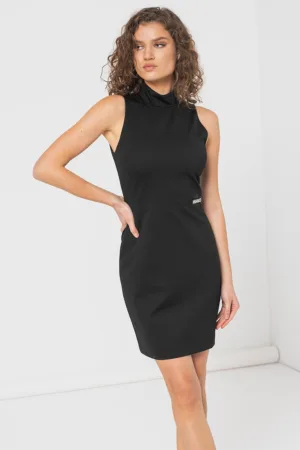 Rochie mini cu guler mediu
