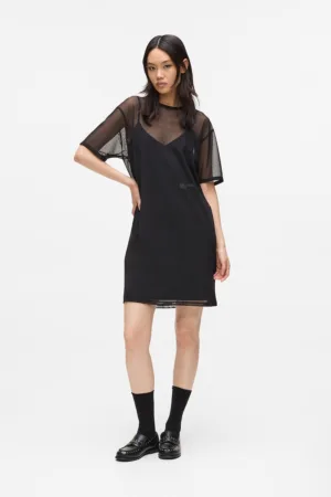 Rochie mini cu strat exterior din plasa