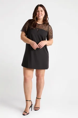 Rochie mini din dantela