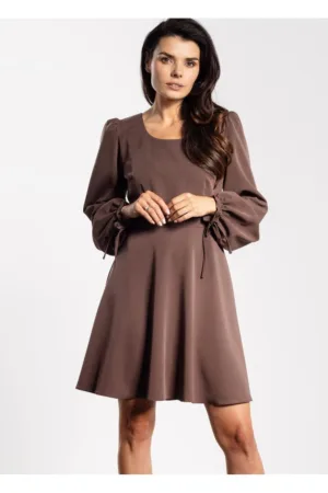 Rochie mini evazata cu maneci lungi