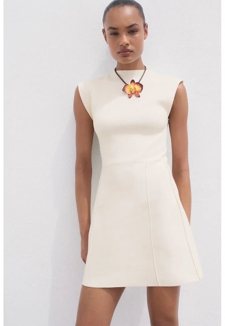 Rochie mini evazata fara maneci