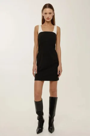 Rochie mini -  guler patrat - neagra - material lurex