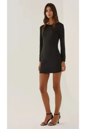 Rochie mini mulata -  decolteu la spate - maneci lungi - negru