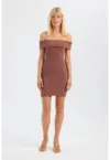 Rochie mini -  mulata - umeri goi - maro - textil