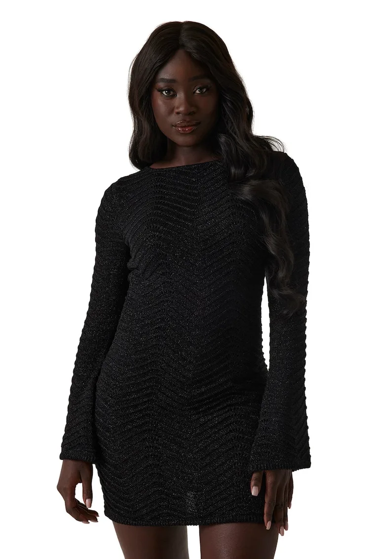 Rochie mini texturata cu decupaj pe partea din spate