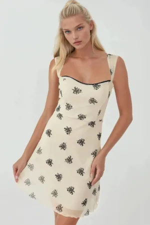 Rochie mini -  tul cu imprimeu - guler inima - alb