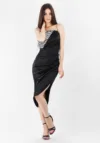 Rochie neagra conica cu slit pe picior si pense in zona taliei