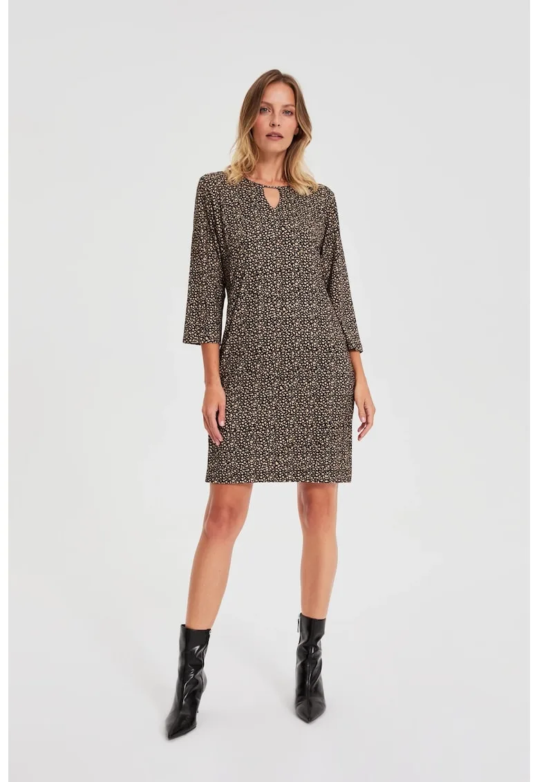 Rochie neagra cu model