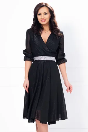 Rochie neagra de ocazie in clos cu cordon stralucitor in talie