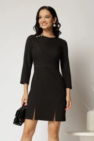 Rochie neagra scurta cu nasturi decorativi perlati