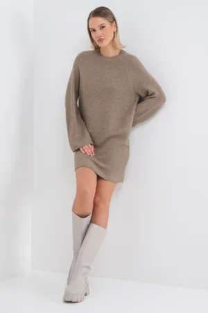 Rochie-pulover cu maneci raglan