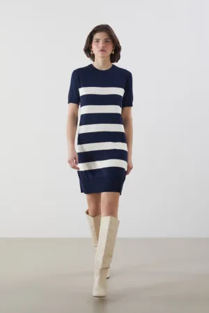 Rochie pulover cu maneci scurte