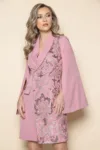 Rochie sacou roz cu maneci despicate si broderie pretioasa