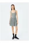 Rochie-sarafan plisata