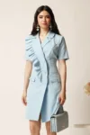 Rochie scurta bleu din stofa tip sacou cu croi cambrat si volan pe bust