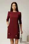 Rochie scurta bordo cu aplicatii florale elegante
