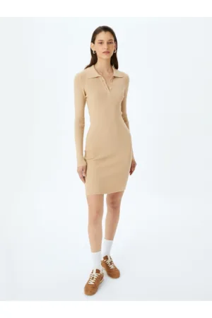Rochie scurta cambrata cu guler polo