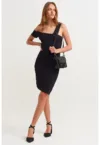 Rochie scurta cu croiala cambrata