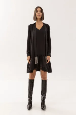 Rochie scurta cu croiala lejera si decolteu in V