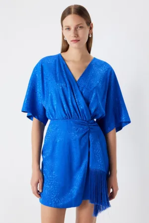 Rochie scurta cu croiala petrecuta