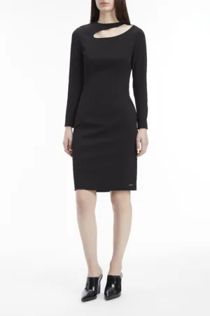 Rochie scurta cu decupaj