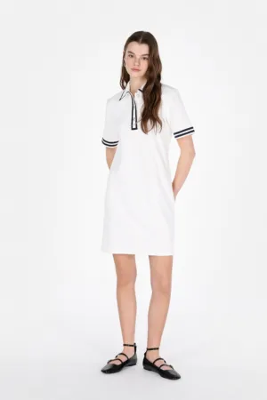Rochie scurta cu fenta cu nasture