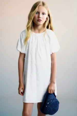 Rochie scurta cu model brodat