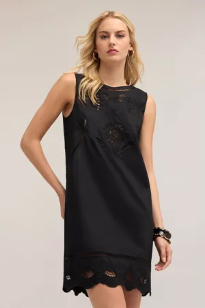Rochie scurta din dantela cu model crosetat