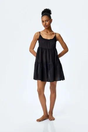 Rochie scurta evazata cu bretele ajustabile