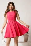 Rochie scurta fucsia din bumbac clos cu pliuri pe bust si curea in talie