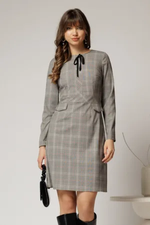 Rochie scurta gri cu carouri snur la guler si fusta tip A