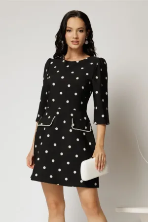 Rochie scurta neagra cu buline cu perle la capace si croi tip A