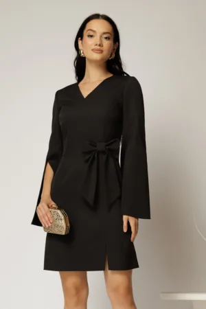 Rochie scurta neagra cu funda ampla in talie si maneci sparte