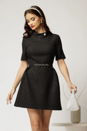 Rochie scurta neagra cu nasture perla la guler si fir lurex