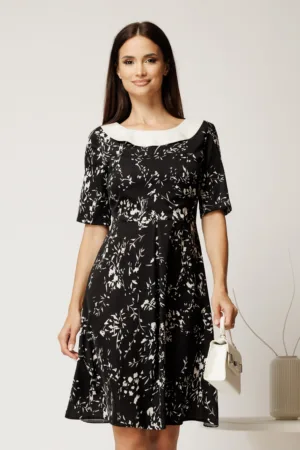 Rochie scurta neagra din triplu voal cu imprimeu alb si curea in talie