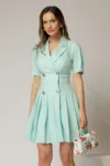 Rochie scurta turcoaz tip sacou cu pliuri pe fusta