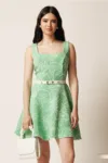 Rochie scurta verde in clos cu model floral 3D si curea in talie