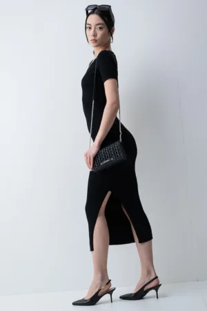 Rochie striata cu slit lateral si decolteu in V Shaty